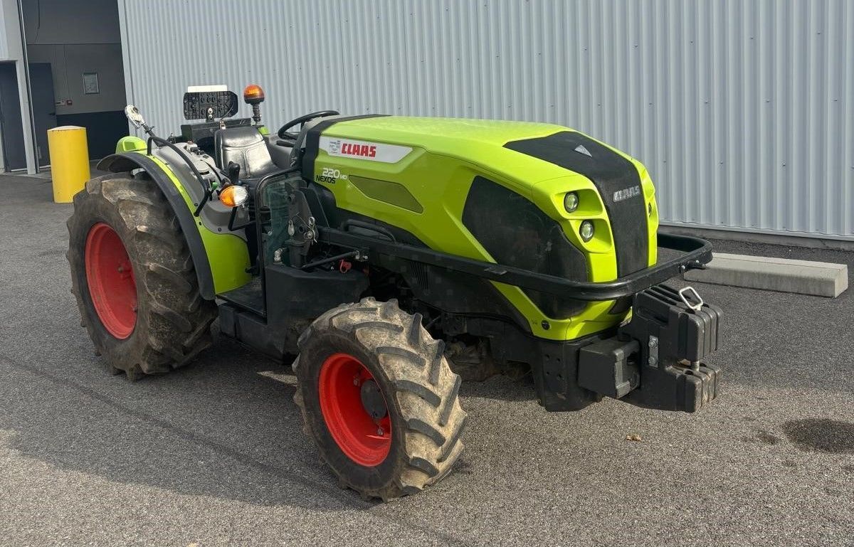 Claas Nexos 220 Tractor €36,000