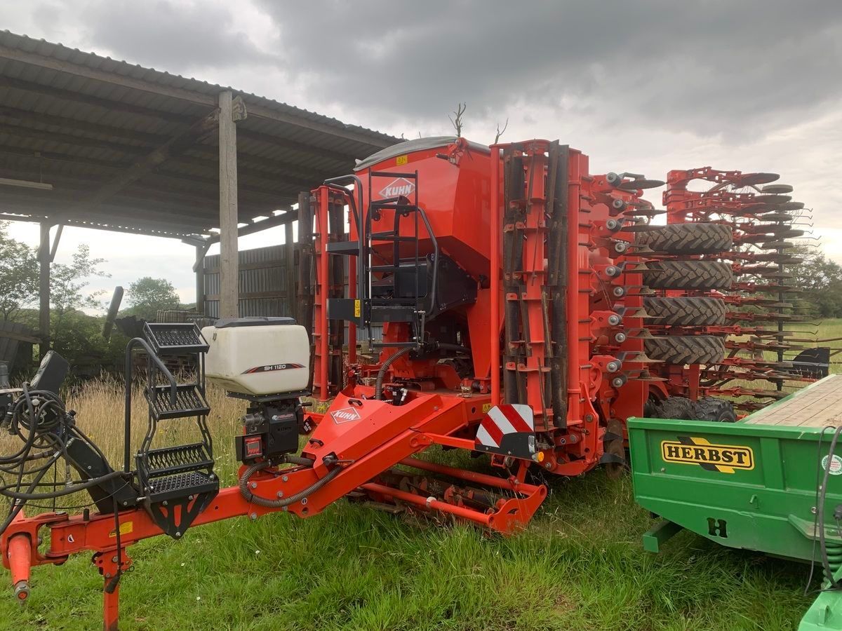 E-FARM: Kuhn AUROCK 6000 - Semoir - id QLGYNEA - 87 815 € - Année: 2022 - Royaume-Uni