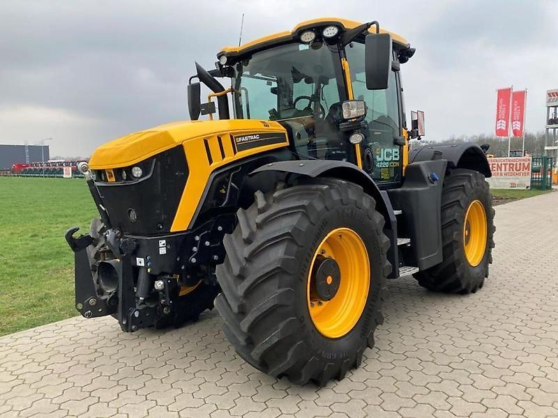 E-FARM: JCB 4220 icon garantieverlängerung - Traktor - id 1HVPISZ - 188.500 € - Baujahr: 2022 - Abgelesene Motorstunden: 194,Motorleistung (PS): 218,Deutschland