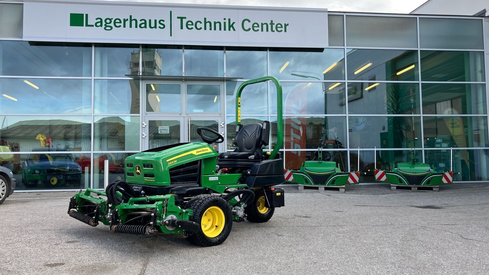 E-FARM: John Deere 2653b - Tractor - id 1PVKJDS - €29,167 - Year of construction: 2023 - Engine hours: 325,Engine power (HP): 20,Austria