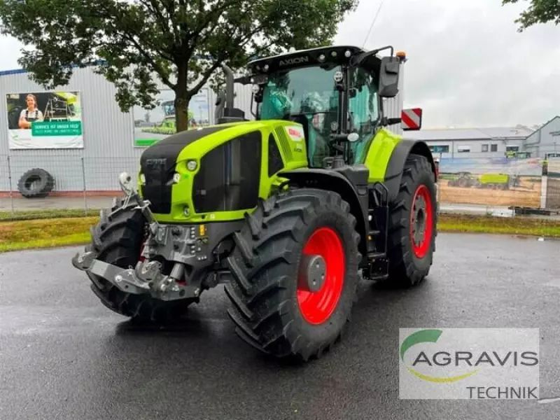 Claas Axion 930 CMATIC Tractor €189,900