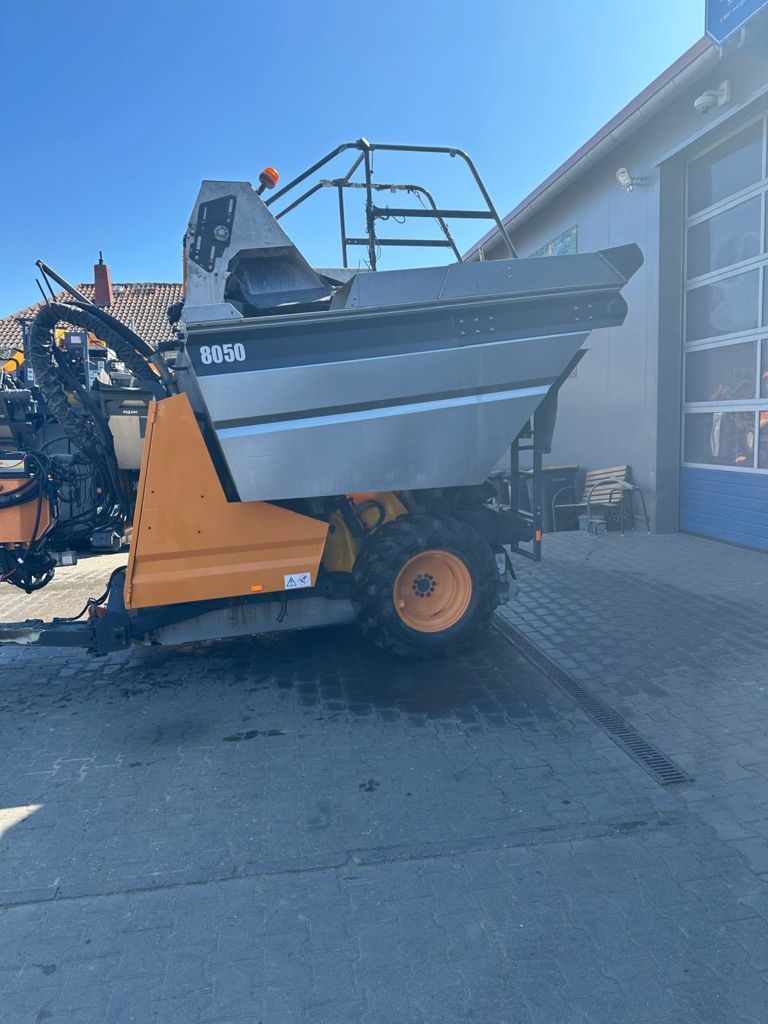 E-FARM: Pellenc 8050 - Grape harvester - id YDSAWGR - Year of construction: 2018 - Germany