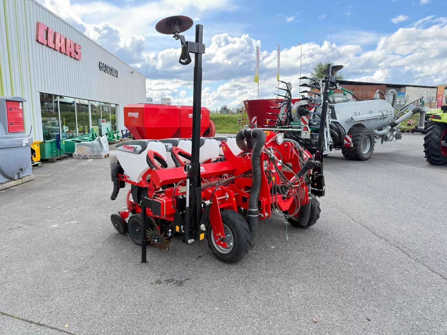 E-FARM: Solo semoir monograine prosem-k 300/6 solà - Precision drill - id YGSZSKK - €32,000 - Year of construction: 2024 - France