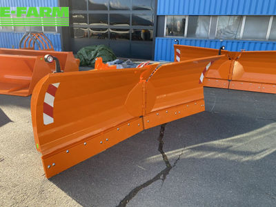 E-FARM: vario-schneepflug strong 300 - Municipal equipment - id WX6NC8N - €7,742 - Year of construction: 2022