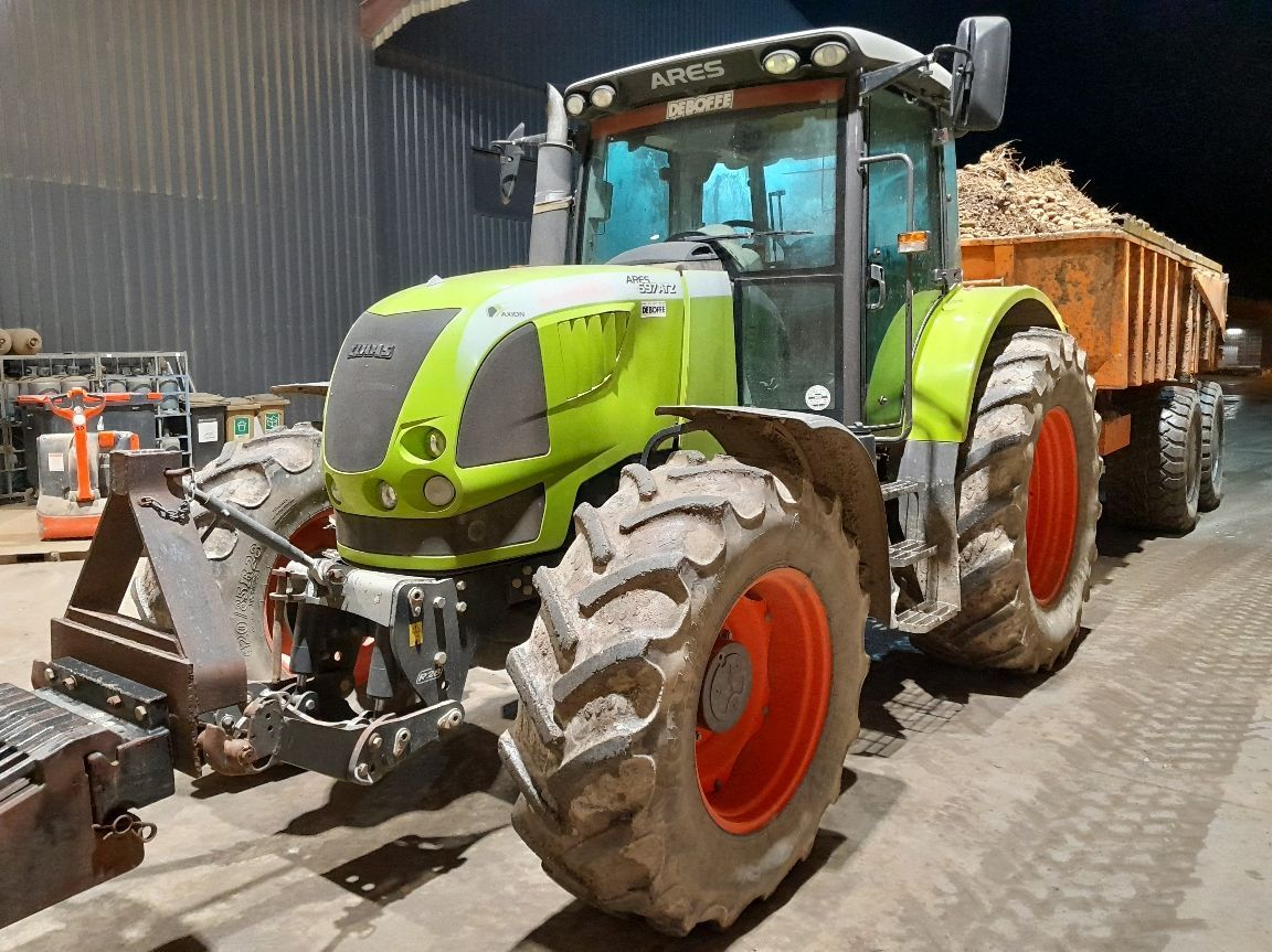 E-FARM: Claas Ares 697 ATZ - Tracteur - id KJFWGLC - 32 000 € - Année: 2007 - Lecture du nombre d'heure: 5 650,Puissance du moteur (chevaux): 140,France