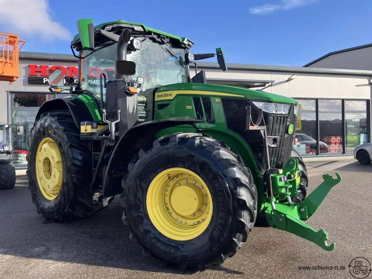 John Deere 7R 350 Tractor €239,999