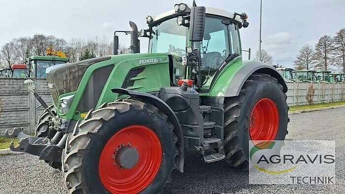 E-FARM: Fendt 828 Vario ProfiPlus - Tracteur - id QZYTIZN - 89 900 € - Année: 2016 - Lecture du nombre d'heure: 7 800,Puissance du moteur (chevaux): 287,Allemagne