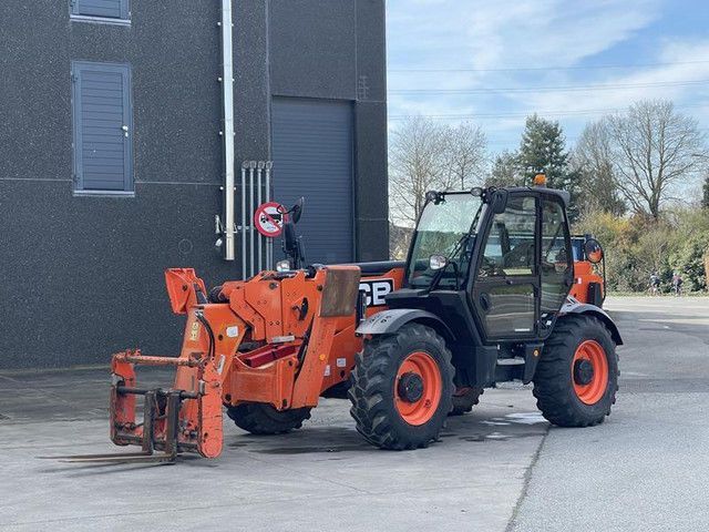 JCB 540-180 Телескопический погрузчик