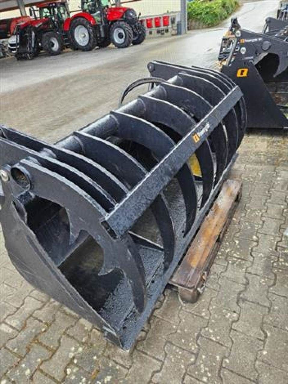 E-FARM: Al powergrab 210 greifschaufel - Attachment - id HW5M3LA - 3,361  - Germany
