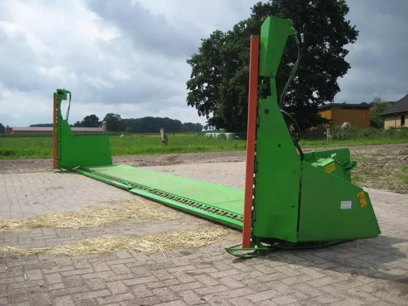 E-FARM: Deutz-Fahr rapsvorsätze 3,60-6,30 - Barre de coupe - id JD3NTGM - Allemagne