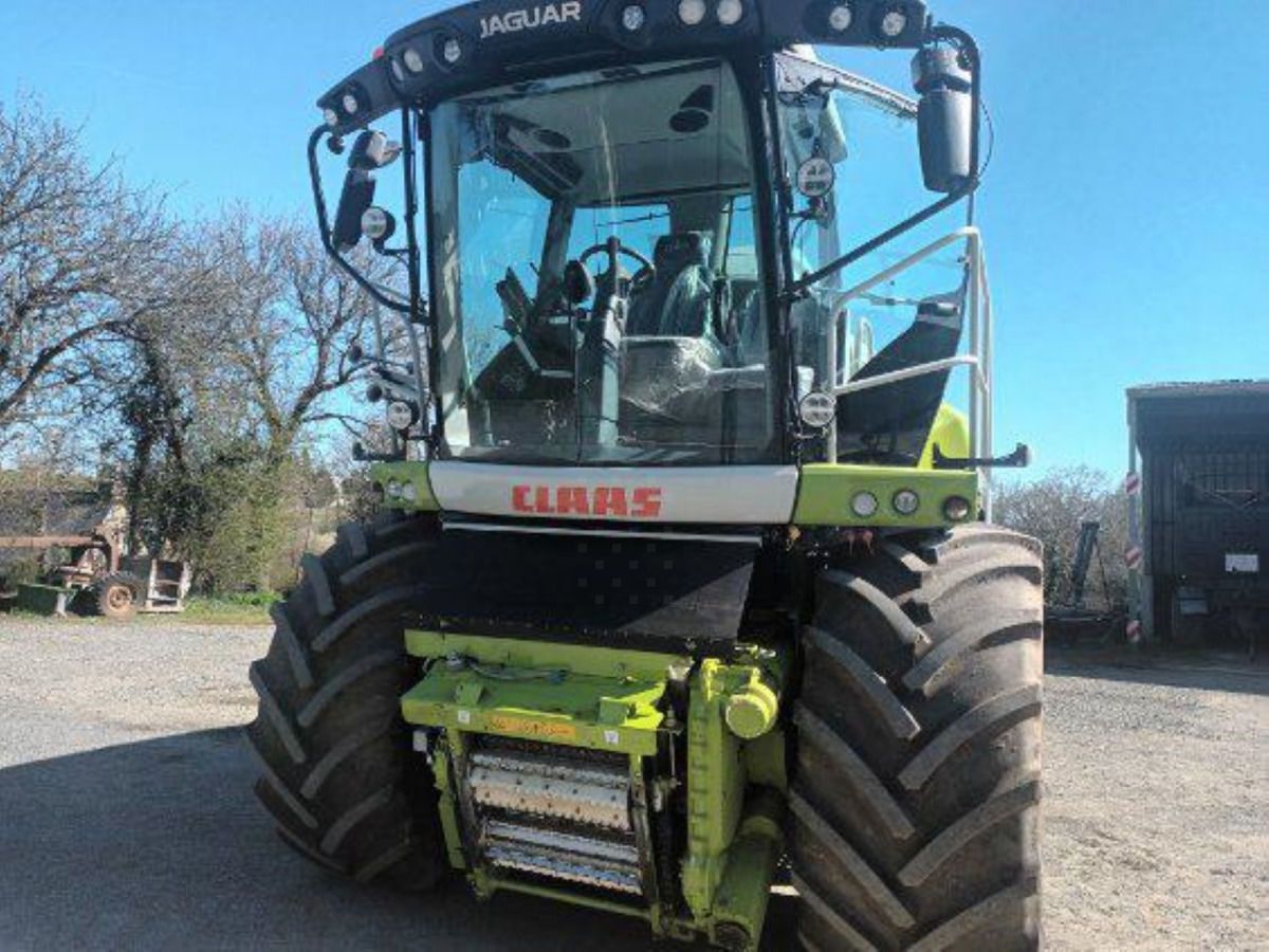 E-FARM: Claas Jaguar 950 - Trinciatricia semovente - id MXKGSVW - 415.000 € - Anno di costruzione: 2023 - Ore: 741,Francia
