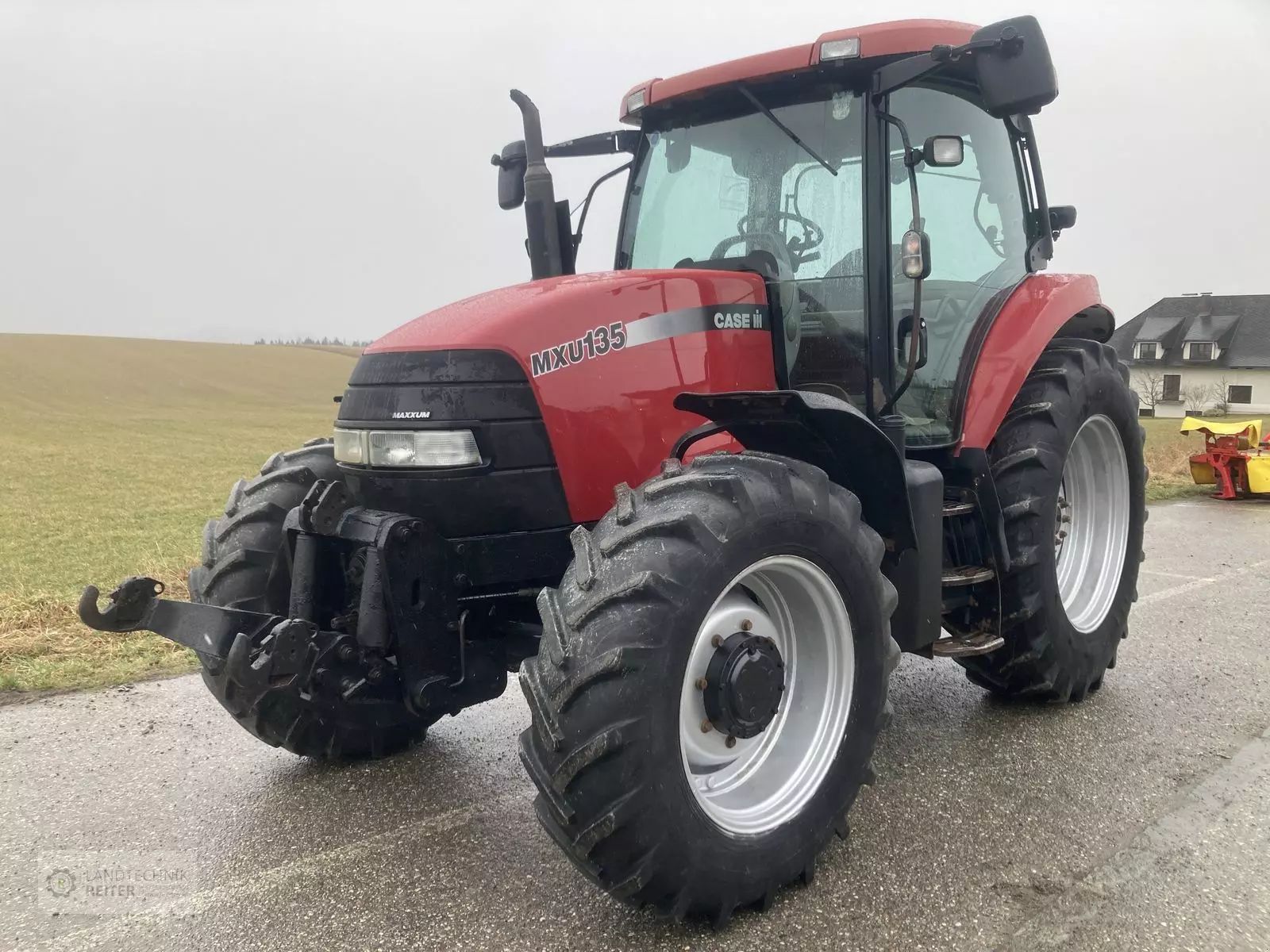 E-FARM: Case IH MXU 135 - Tractor - id 3W3LCSX - 19.900 € - Año: 2004 - Horas: 11.350,Potencia del motor: 136,Austria