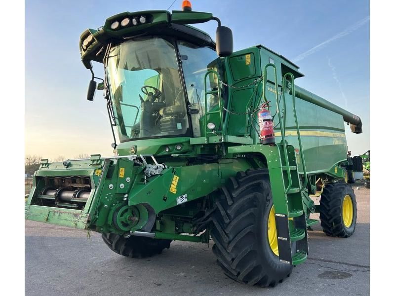 John Deere T 670 HM Kombainas 250 000 €
