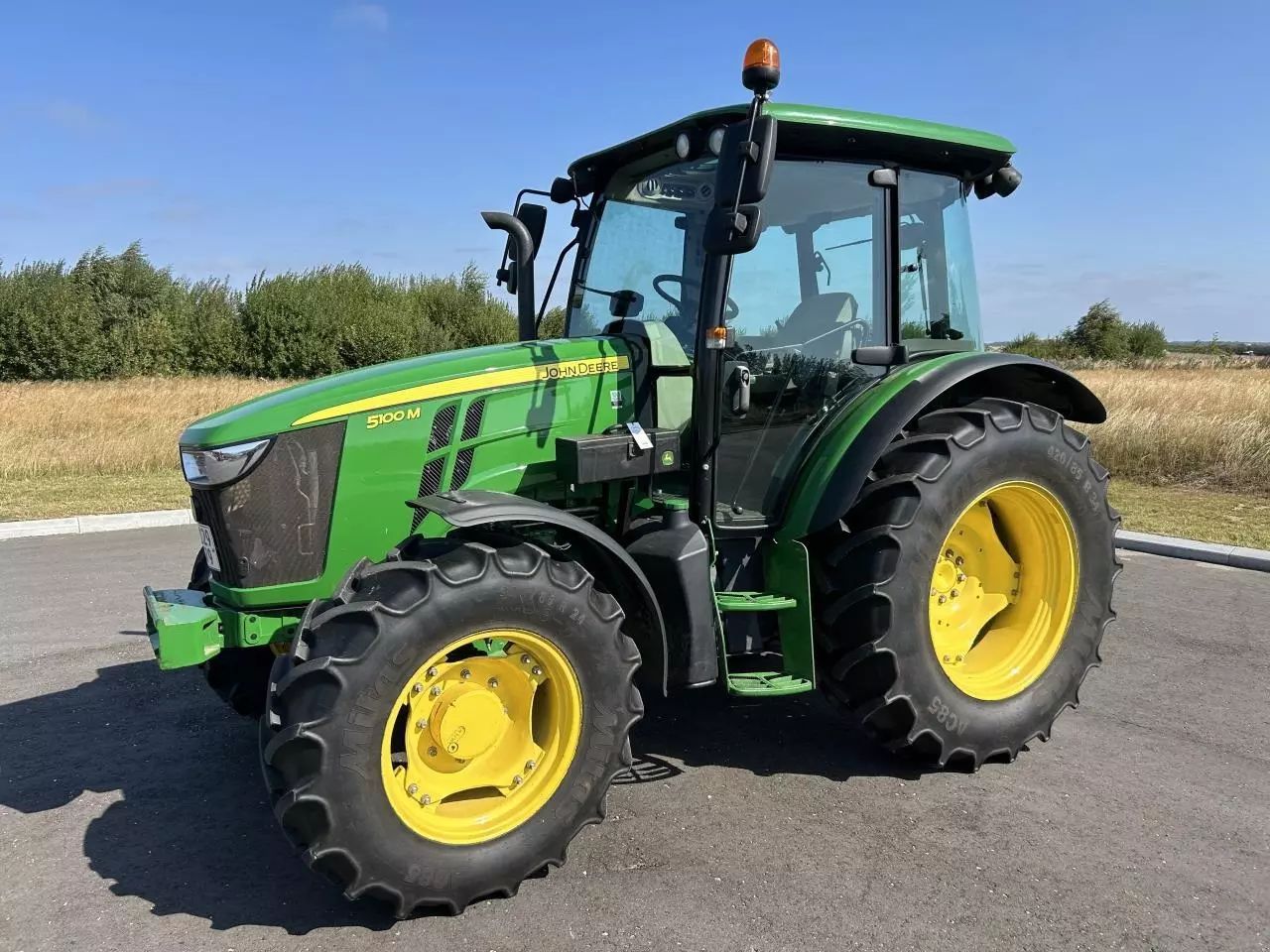 John Deere 5100 M Traktor 46 632 €