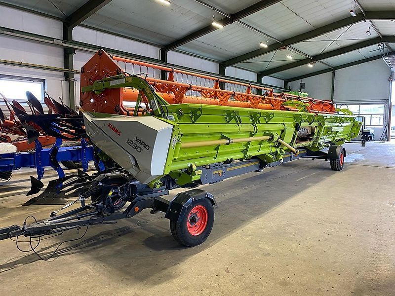 Claas Vario 1230 Header €47,500
