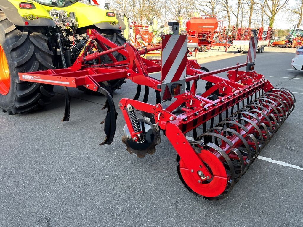 HORSCH Terrano 3 FX Cultivator €13,026