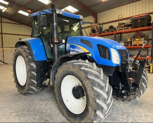 New Holland TVT 170 Traktor 35 000 €