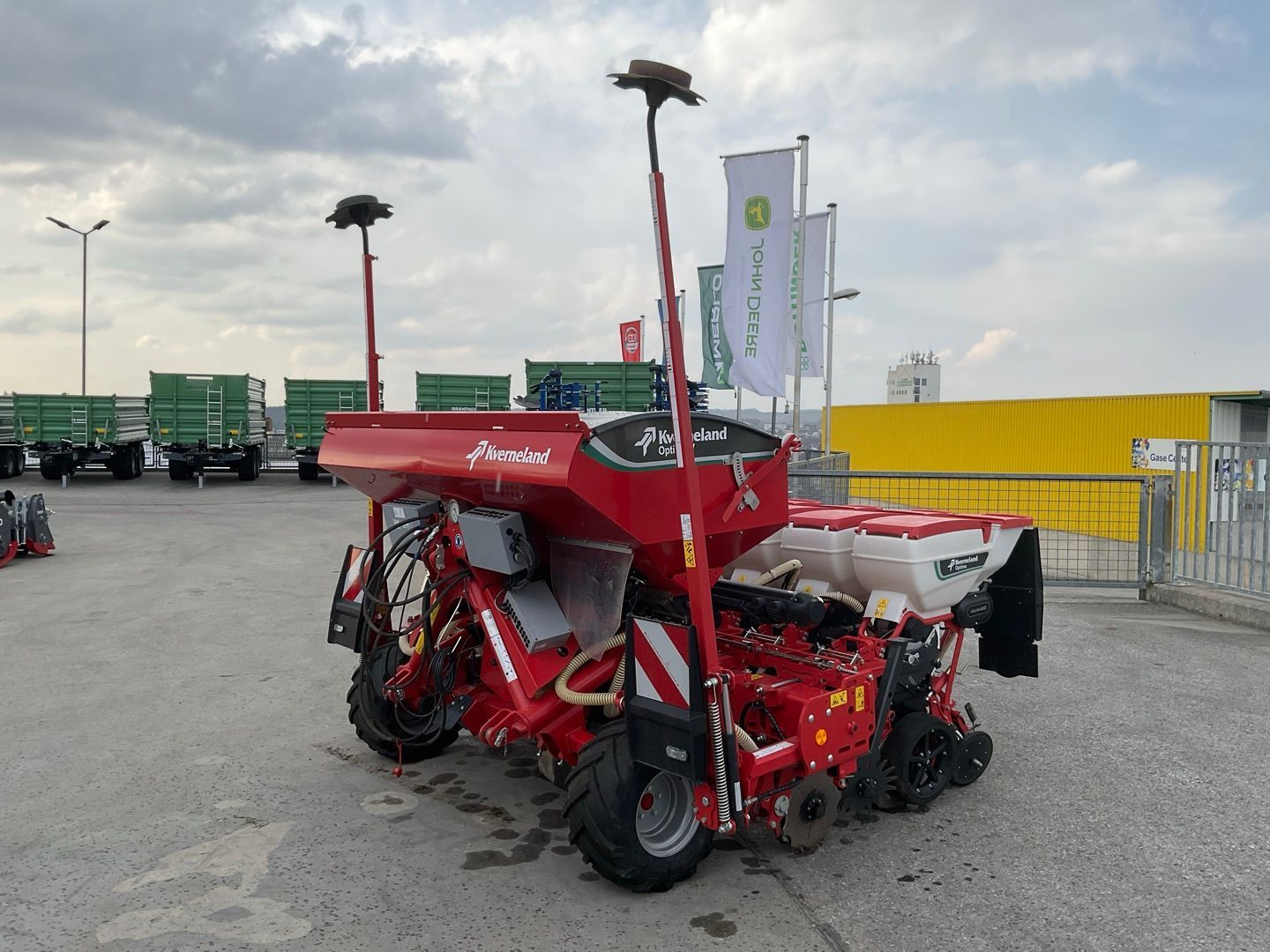 Kverneland Optima V 6 reihig e-drive II Precision drill €47,125