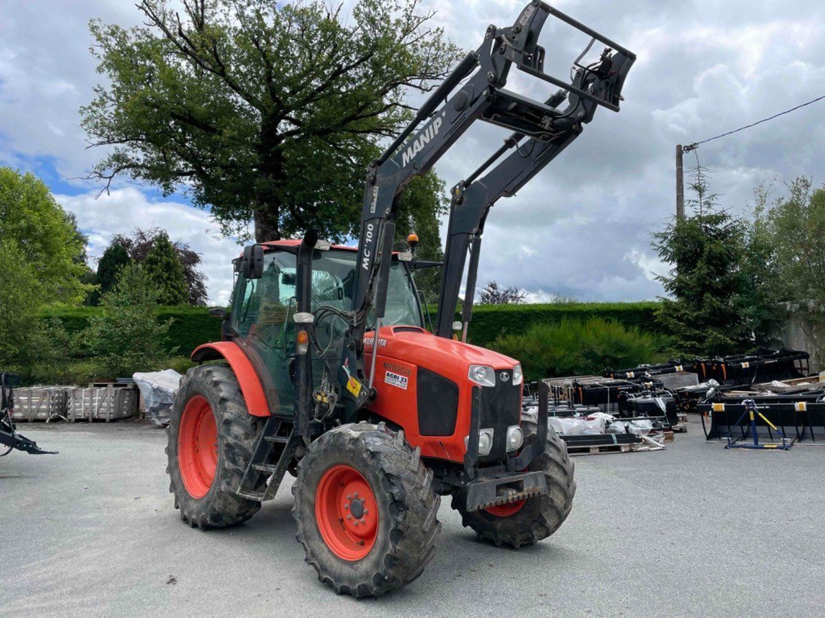 E-FARM: Kubota M 110 GX - Tractor - id QZEGDBN - €42,000 - Year of construction: 2015 - Engine hours: 4,922,Engine power (HP): 110,France