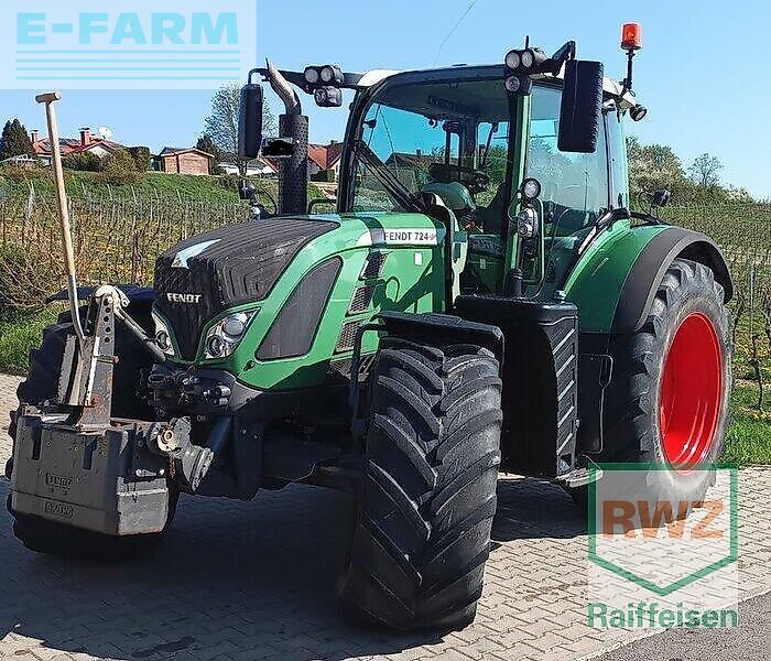 Fendt 724 Vario Profi Plus Traktor 75.000 €