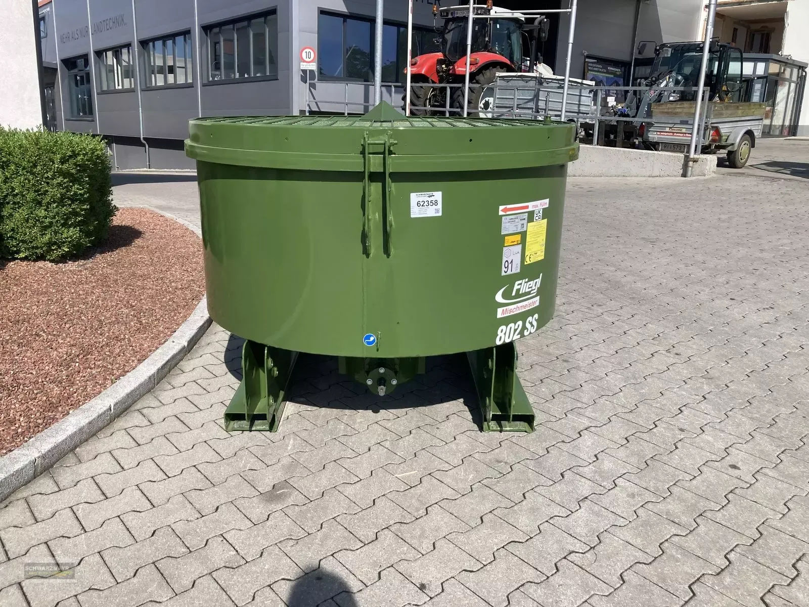 E-FARM: Fliegl garant 802 ss - Concrete Mixer - id QBI3SUZ - €3,729 - Austria