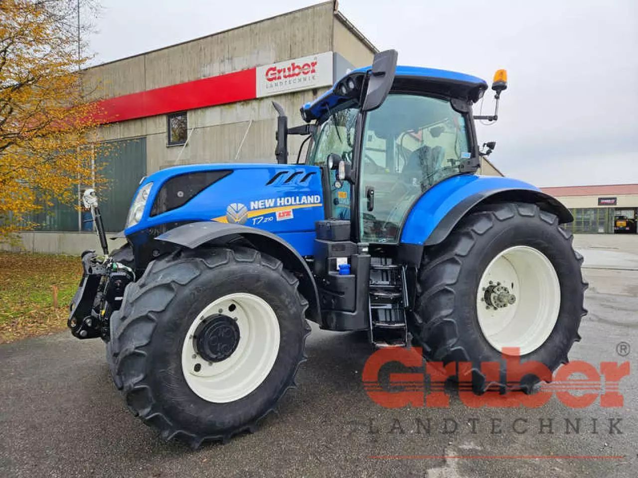 E-FARM: New Holland T7.210 - Traktor - id TNXUEMR - 78 429 € - Rok produkcji: 2018 - Motogodziny: 3284,Moc silnika: 190,Niemcy