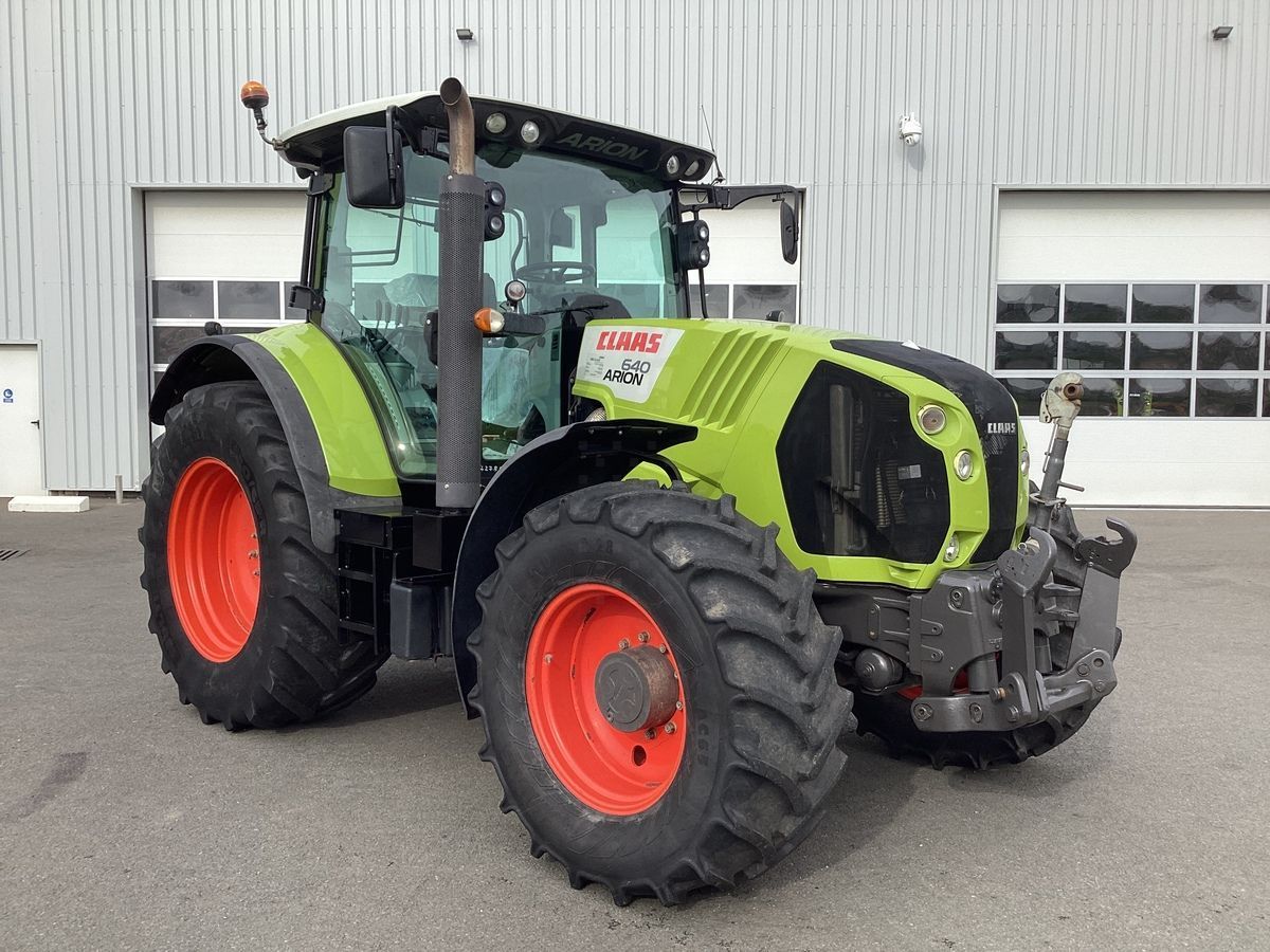 E-FARM: Claas Arion 640 - Tractor - id 9KGGDTX - 64.000 € - Año: 2014 - Horas: 4193,Potencia del motor: 177,Francia