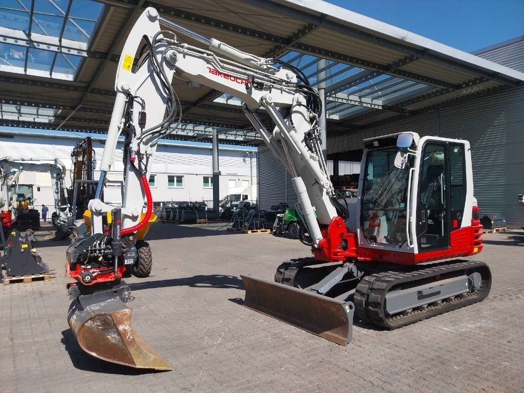 Takeuchi tb 290-2 cv Mini-pelle 114 500 €