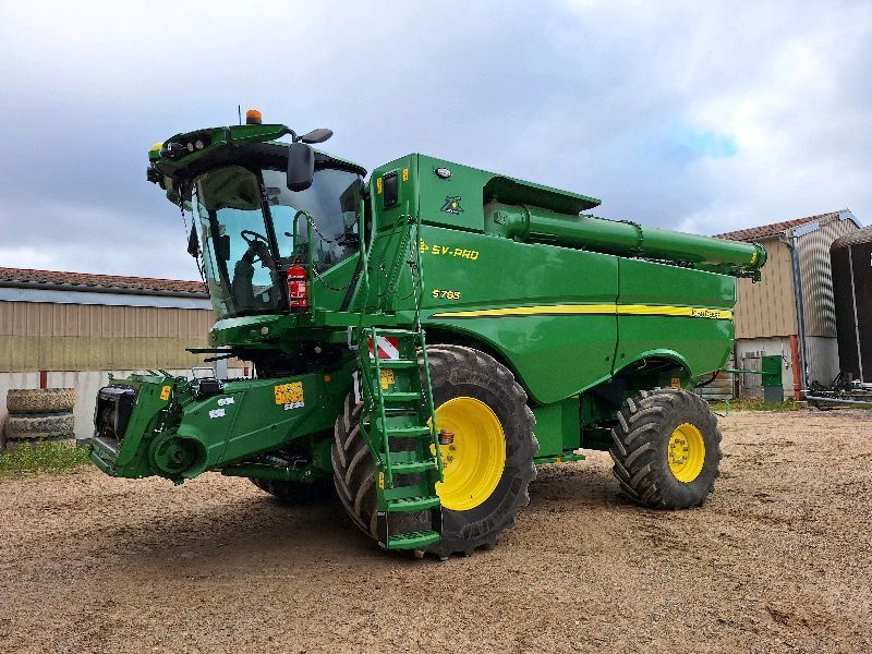 John Deere S 785 Combine harvester €350,000