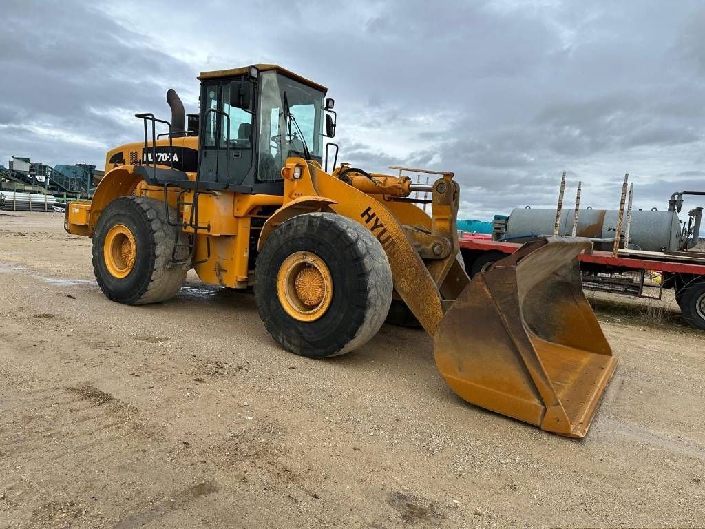 E-FARM: HYUNDAI hl770-7a - Wheel loader - id S4W2QZV - €26,500 - Year of construction: 2007 - France
