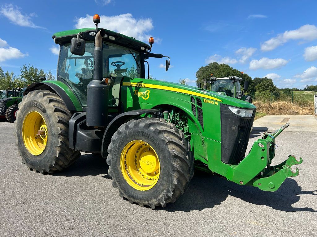 E-FARM: John Deere 8360 R - Traktor - id YTLMBTQ - 88.000 € - Baujahr: 2012 - Abgelesene Motorstunden: 7.950,Motorleistung (PS): 360,Frankreich