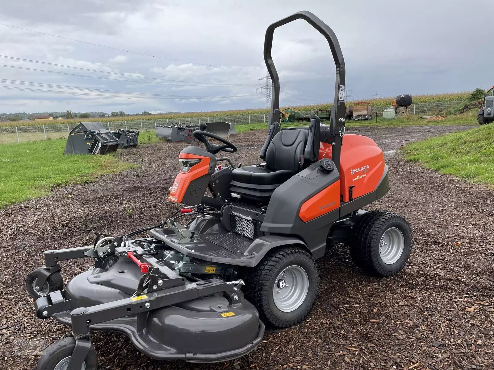 E-FARM: Husqvarna rider 525dx diesel allrad / servolenkung neu ink - Газонокосилка - id RNPVXYH - 20 825 € - Год выпуска: 2025 - Австрия