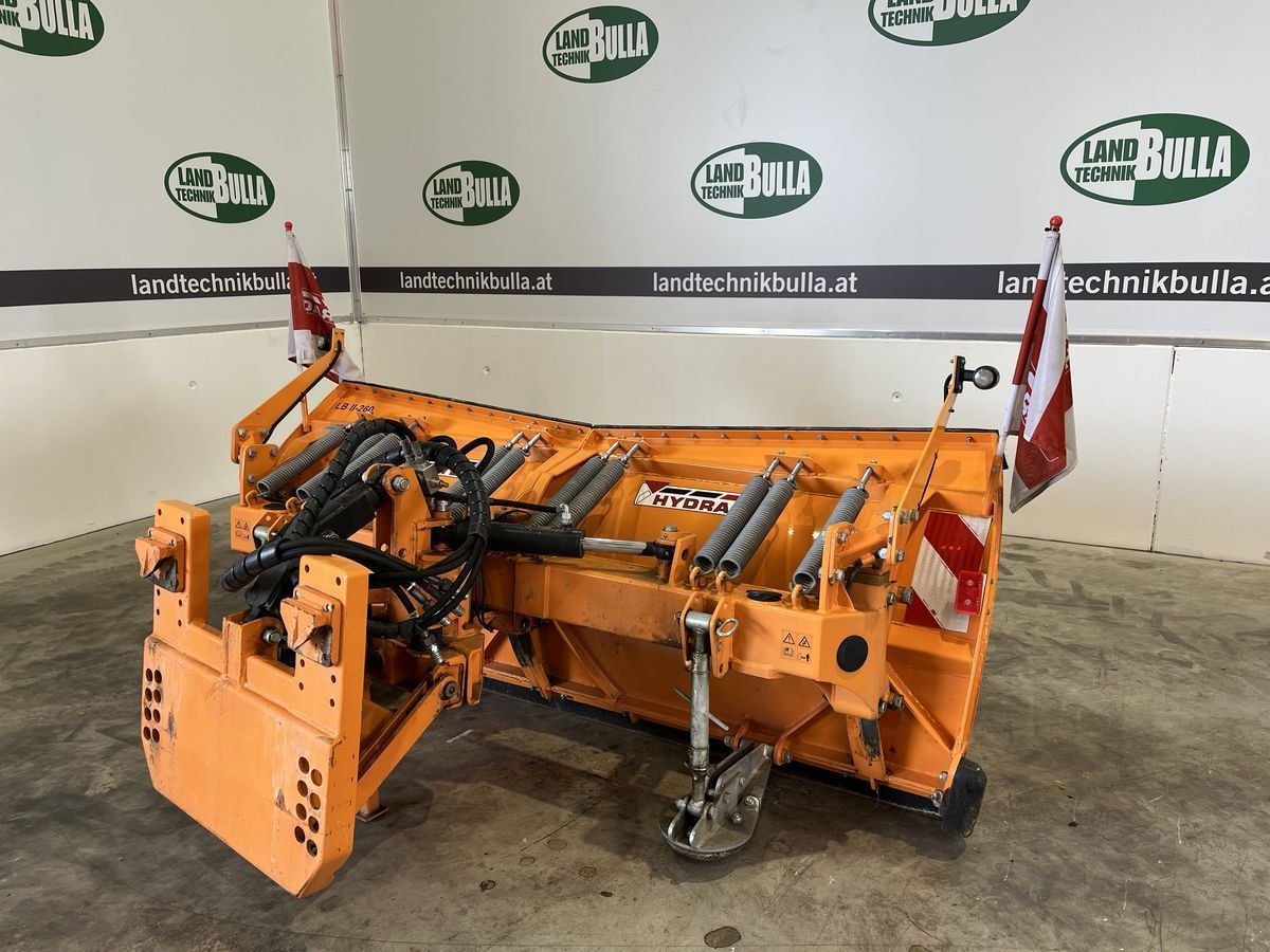 E-FARM: HYDRAC lb ii 260 - Municipal equipment - id WUI5STU - €8,250 - Year of construction: 2018 - Austria