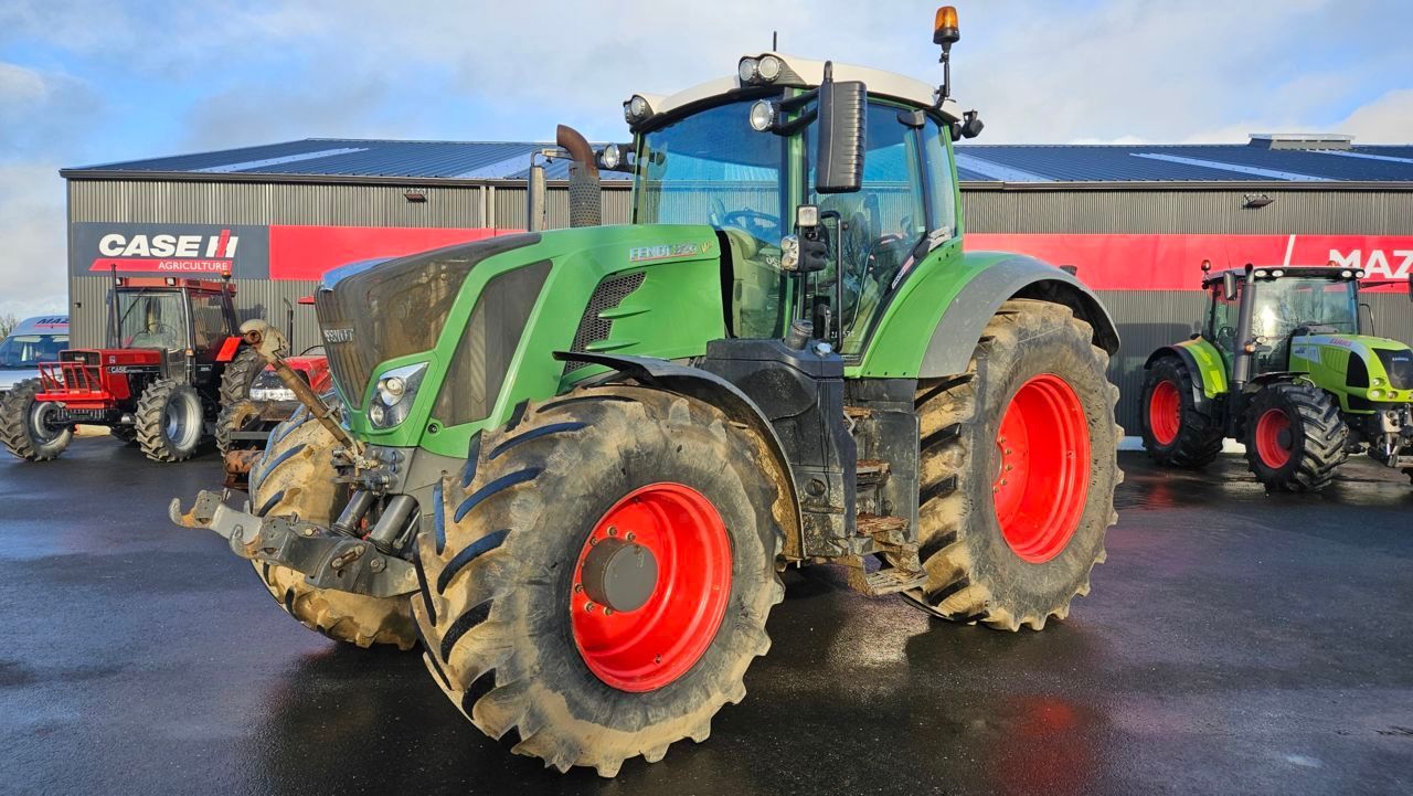 Fendt 826 Vario Profi Plus Tractor 99.000 EUR