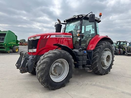 E-FARM: Massey Ferguson 7726 Efficient - Tractor - id EH4ZZY7 - €86,000 - Year of construction: 2017 - Engine hours: 5,490,Engine power (HP): 260,France