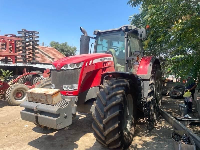 E-FARM: Massey Ferguson 8737 Dyna-VT - Tractor - id FMTFUDE - €88,800 - Year of construction: 2018 - Engine hours: 5,916,Engine power (HP): 400,Bulgaria