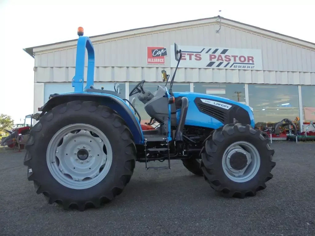 E-FARM: Landini 4-080 - Tractor - id 1KSSXZC - 38.400 € - Año: 2023 - Horas: 2,Potencia del motor: 80,Francia