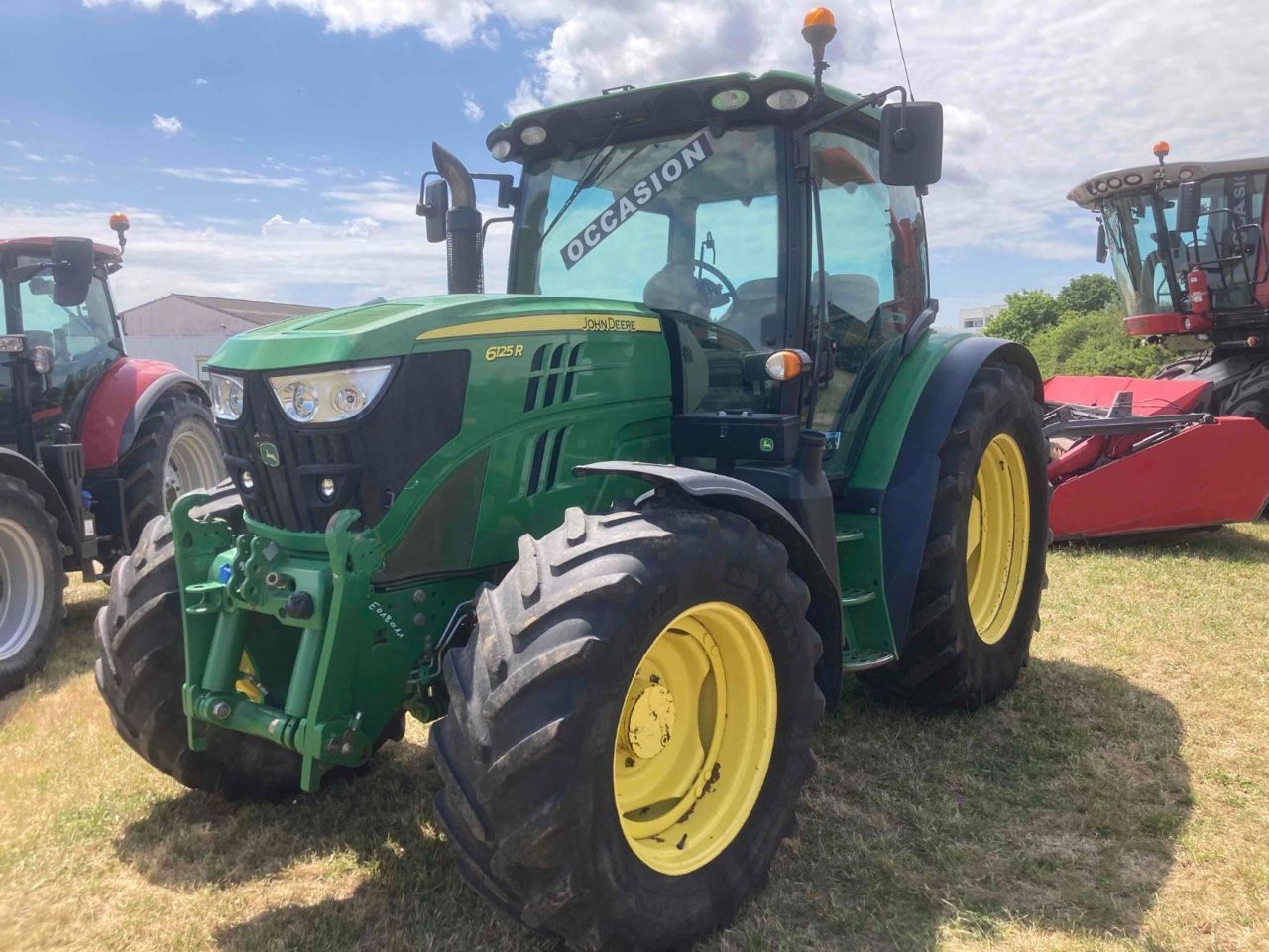 E-FARM: John Deere 6125 R - Tractor - id 6F7EKB3 - 56.000 € - Año: 2014 - Horas: 5150,Potencia del motor: 125,Francia