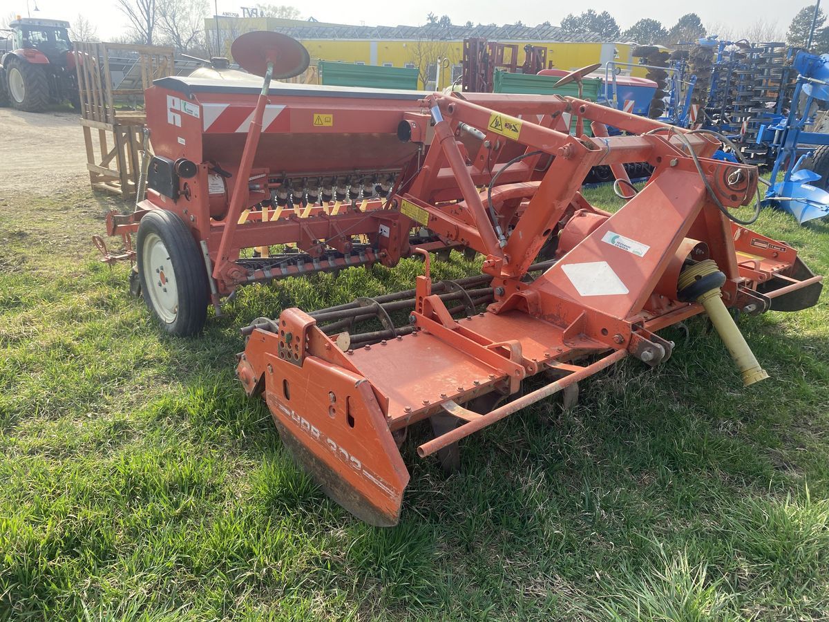 E-FARM: Kuhn HRB 302 D - Semoir - id NEPITZY - 5 834 € - Année: 1997 - Autriche