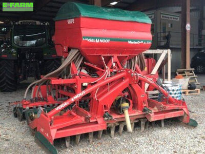 E-FARM: Vogel & Noot MasterDrill A 300 - Disc harrow - id CG7RRZK - €10,504 - Year of construction: 2010 - Germany