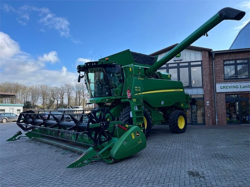 E-FARM: John Deere T 560 i - Mähdrescher - id CBLFIXC - 255.000 € - Baujahr: 2022 - Abgelesene Motorstunden: 435,Motorleistung (PS): 387,Deutschland