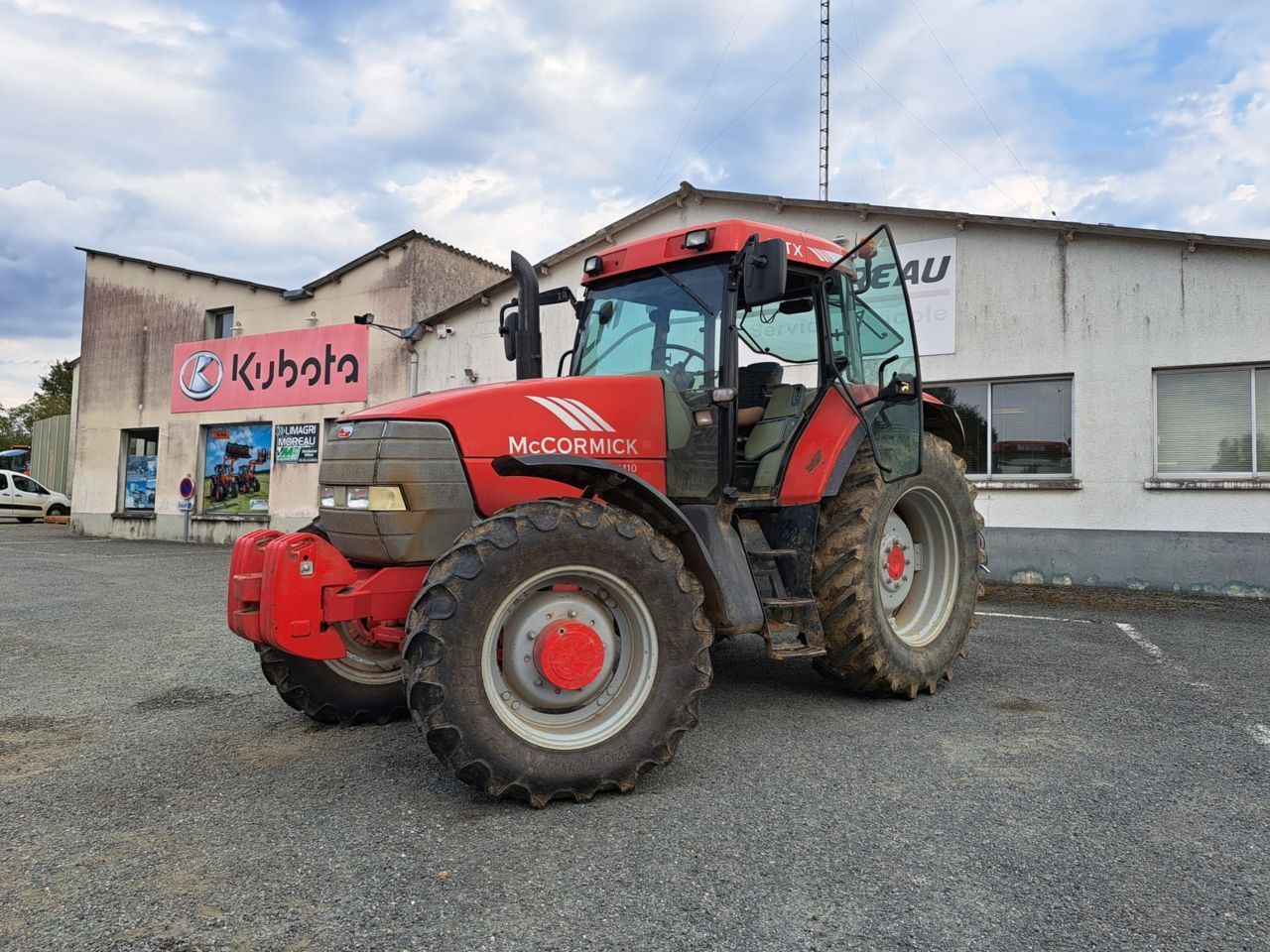 E-FARM: mc cormick mtx 110 - Tracteur - id V7JIAVA - 22 000 € - Année: 2002 - Lecture du nombre d'heure: 6 100,Puissance du moteur (chevaux): 110,France