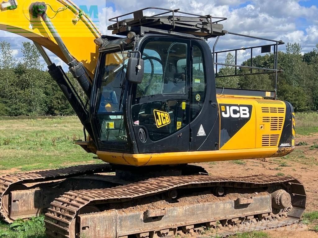 JCB js 220 lc Koparka gąsienicowa 31 741 €