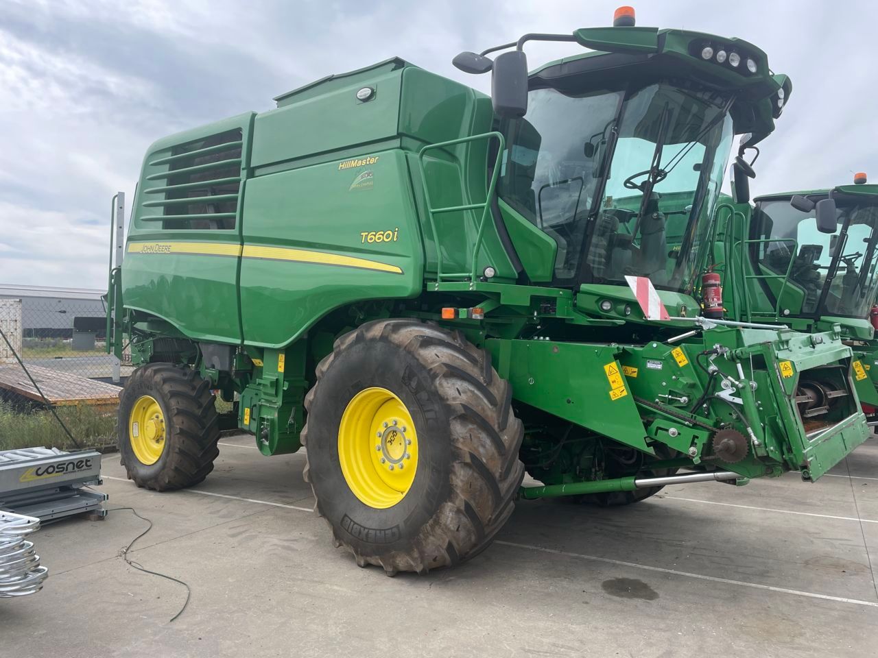E-FARM: John Deere T 660 i - Combine harvester - id I6UKUZX - €202,000 - Year of construction: 2020 - Engine hours: 1,518,France