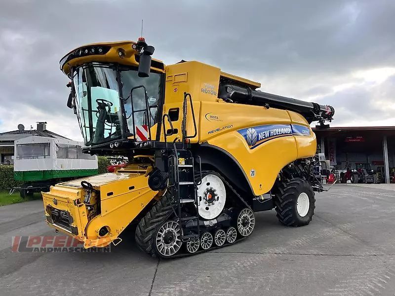 New Holland CR 9.90 Combine harvester €214,000