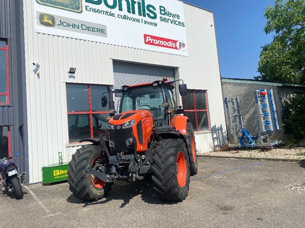 E-FARM: Kubota m7 173 - Traktor - id HKVIXLF - 62.400 € - Baujahr: 2021 - Abgelesene Motorstunden: 3.000,Motorleistung (PS): 170,Frankreich