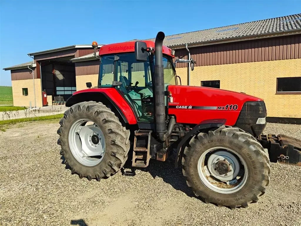 E-FARM: Case IH MX 110 - Traktorius - id XRQRJZN - 24 800 € - Gamybos metai: 1997 - Variklio darbo valandos: 9 462,Danija