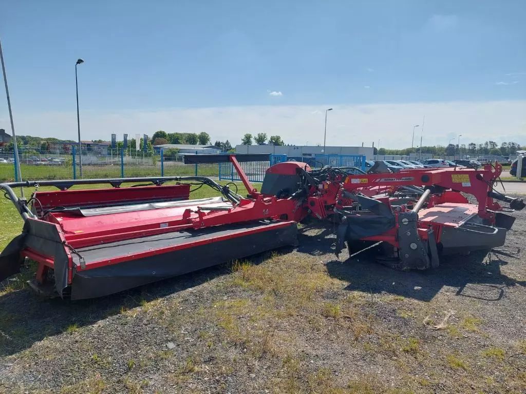 E-FARM: Massey Ferguson combine dm 9114 - Mower - id KM2A8A7 - €44,000 - Year of construction: 2018 - France