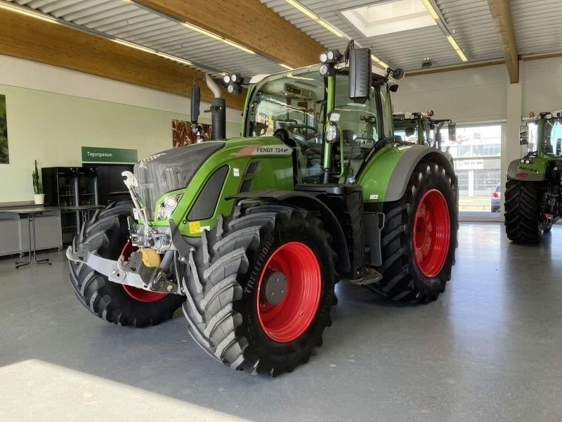Fendt 724 Vario Profi Plus Traktor 115 000 €
