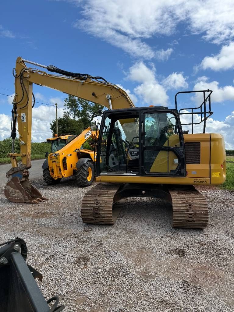 Caterpillar 313 gc Гусеничный экскаватор 69 538 €